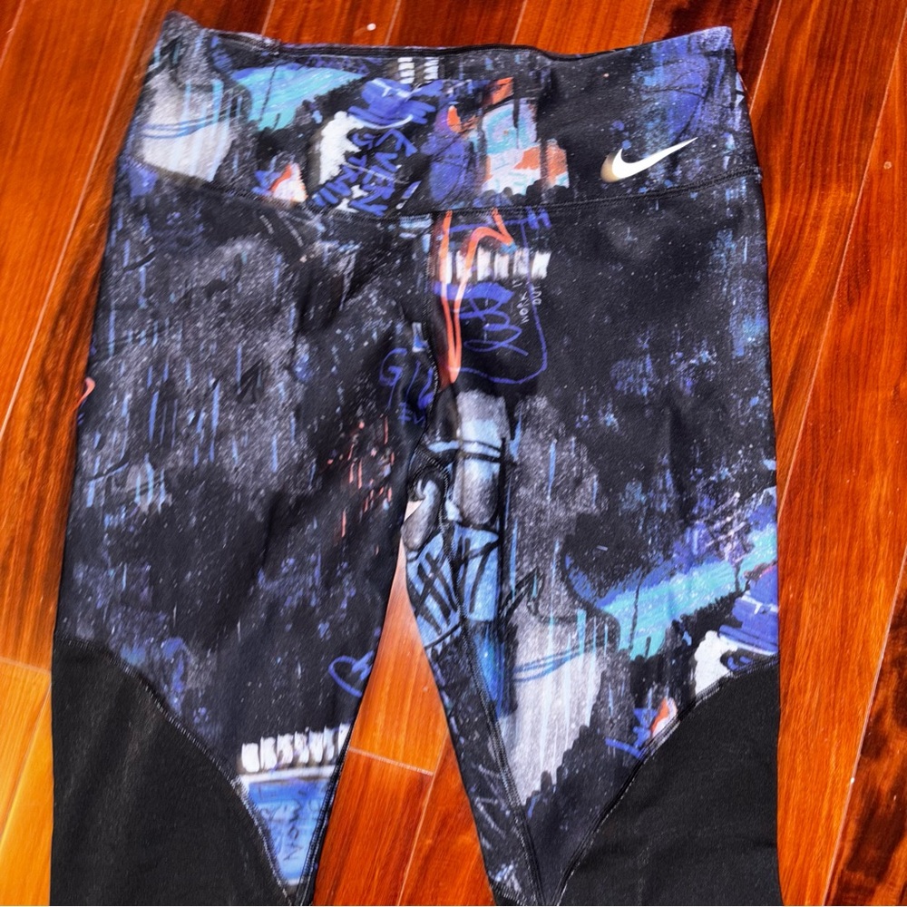 Womens M Nike DriFit Space Printed Leggings